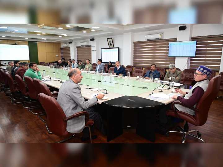 CM Omar Abdullah Reviews District Capex, CDF, SASCI Projects And Fiscal Indicators