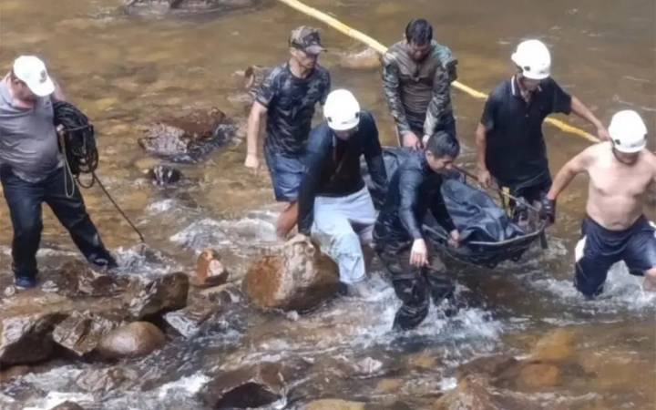 Rescatan en Echarati cuerpo de joven desaparecido en Sicuani