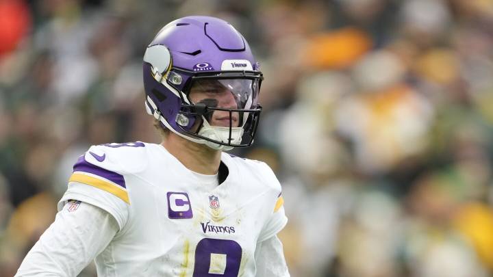 J.J. McCarthy clears concussion protocol, will start Sunday