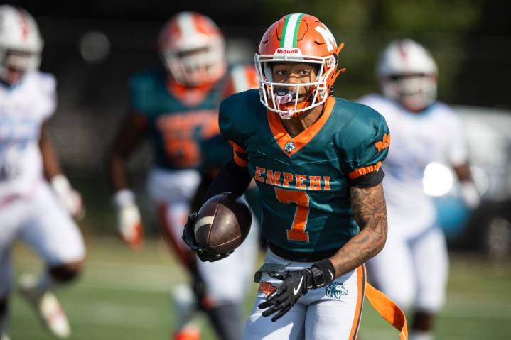 Signing day updates for Notre Dame, Illinois, Northwestern