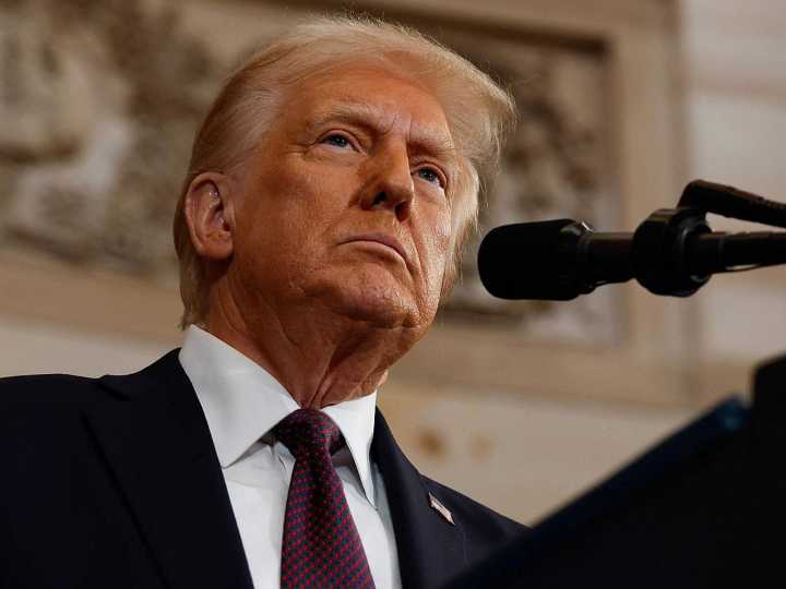 Trump dijo que suspensión de decisiones sobre peticiones de asilo puede durar mucho tiempo