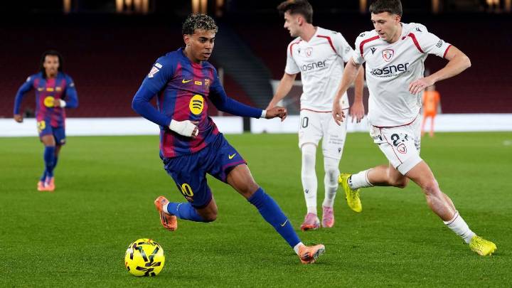 Barcelona derrotó a Osasuna con doblete de Raphinha y sigue líder en LaLiga