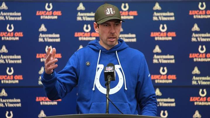 Reeling Colts looking for answers to sluggish offense, Gardner's injury