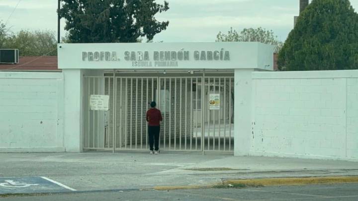 Padres exigen destitución de directora en Frontera por irregularidades