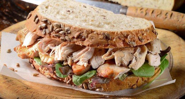 Sándwiches de pavo para después del día de Thanksgiving