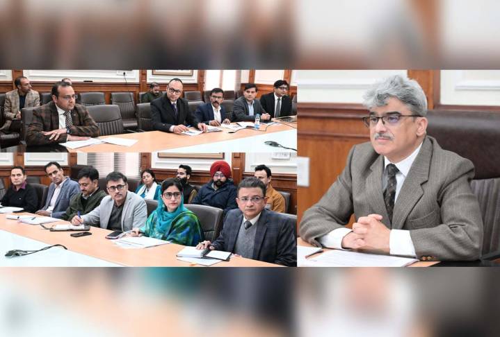 Chief Secretary Reviews PM Ujjwala Yojana Implementation Across J&K