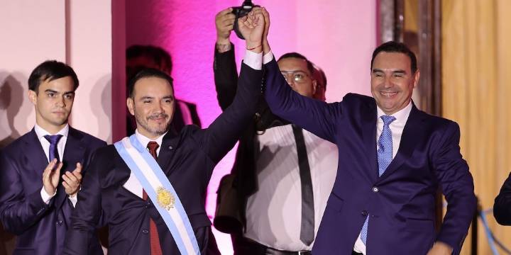 Con mandatarios provinciales como invitados, Juan Pablo Valdés asumió como nuevo gobernador de Corrientes