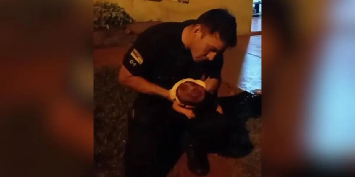 Policías reanimaron a un bebé de un mes y evitaron que se asfixiara