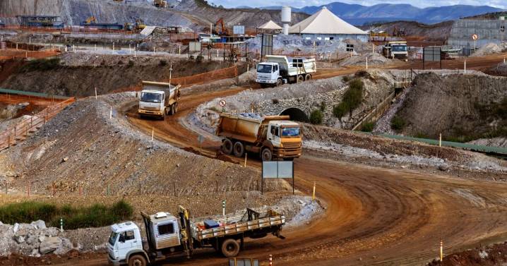 Opacidad rodea recursos del extinto Fondo Minero; persisten pagos obligatorios sin destino claro
