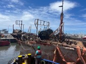 Puerto: ya se recuperaron 1.400 metros de frente operativo con el envío a desguace del pesquero “Coral Azul”