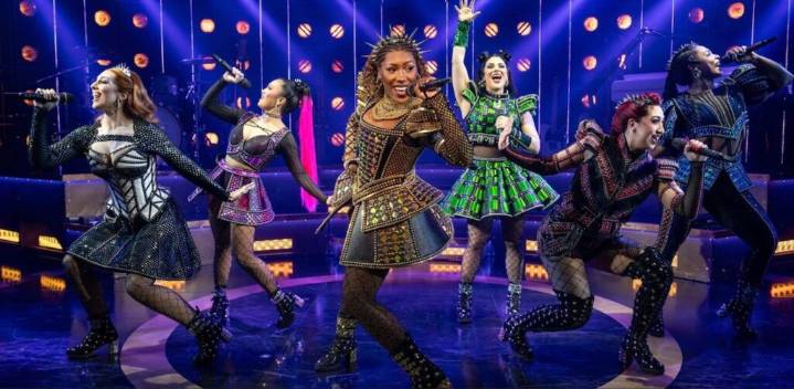 Hit Musical ‘SIX’ Rocks Chicago CIBC Theatre through December 14