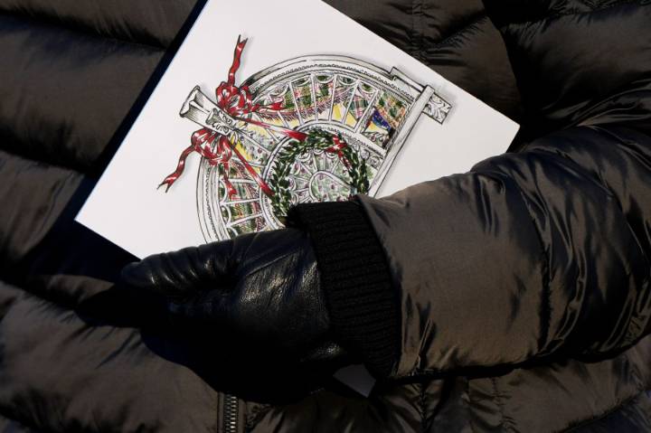 White House tours resume in time for Christmas, but they're different than before