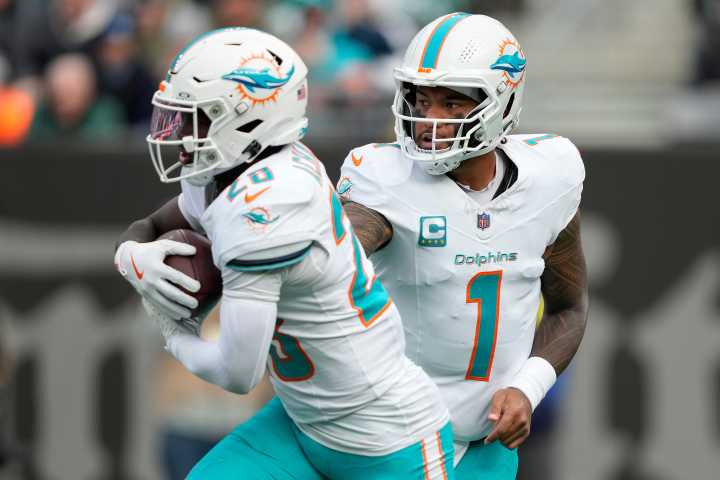 Dolphins' Achane leaves with a rib injury; Jets rookie QB Cook steps in for injured Taylor
