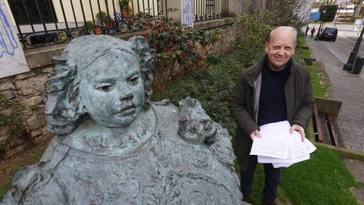 La escultura de Eugenia Martínez Vallejo en Avilés ya tiene nuevo apodo: "La Mi Nena"