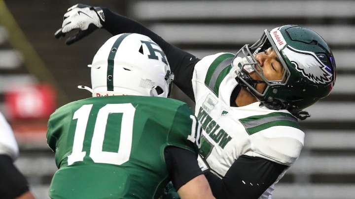 No. 5 Winslow rallies late to top No. 8 Ramapo, repeat as Group 4 football champions