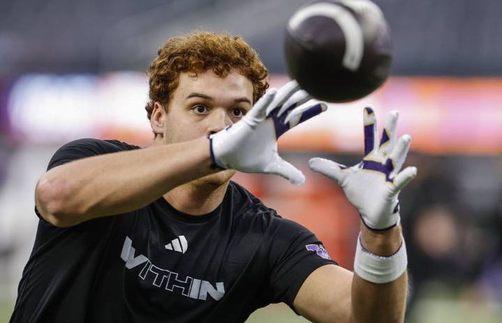 Photos: Washington Huskies take on Boise State Broncos in LA Bowl game
