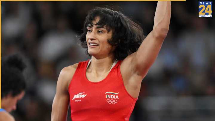 ‘The fire never left’ – Vinesh Phogat comes out of retirement, aims for LA Olympics