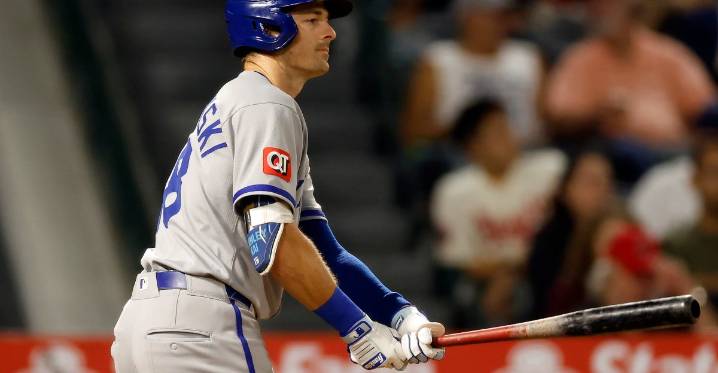 What does the Mike Yastrzemski signing portend?