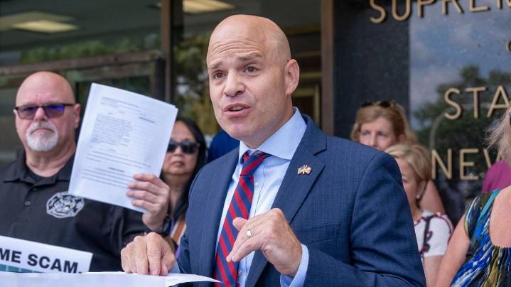 Judge denies contempt motion vs. Hempstead Town officials