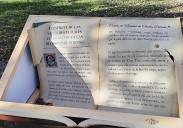 Dickens, vandalizado en la plaza de Europa, en Gijón