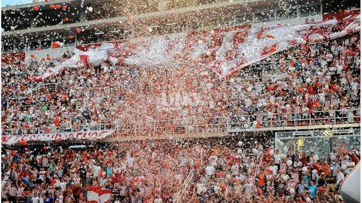 Unión lanzó la renovación de plateas 2026 con 12 cuotas sin interés y apunta a sostener el gran apoyo