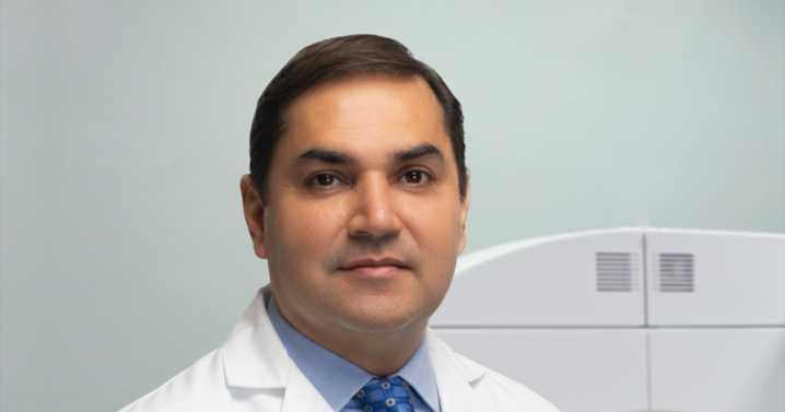 El Dr. David Méndez Noble recibe reconocimiento internacional de ZEISS por su contribución a la cirugía refractiva