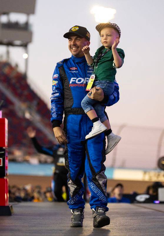 Frankie Muniz puts off Trucks retirement for ‘unfinished business’