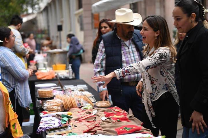 Fortalecen economía familiar en Saltillo con Expo Centros Comunitarios