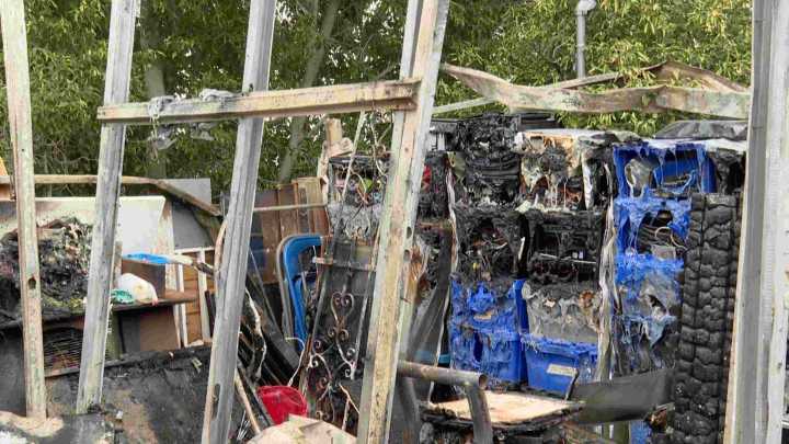 Veladora Provoca Incendio en Taller de Reparaciones Eléctricas, en Hermosillo