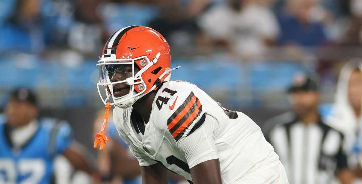 Browns roster brings back defensive back on Thursday