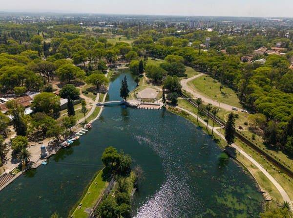El concurso para el diseño de la nueva Confitería del Lago cerró con 70 propuestas presentadas