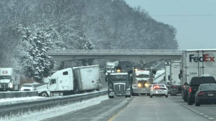 TRAFFIC ALERT: Jackknifed Semi closes part of I
