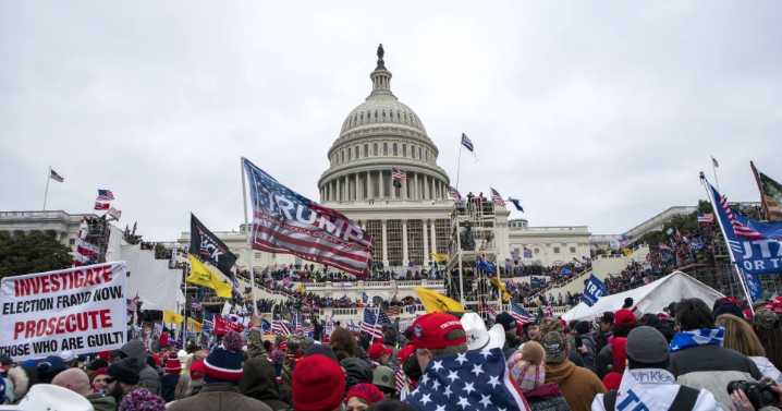 FBI makes arrest in investigation into pipe bombs placed in DC on eve of Jan. 6 riot, AP sources say