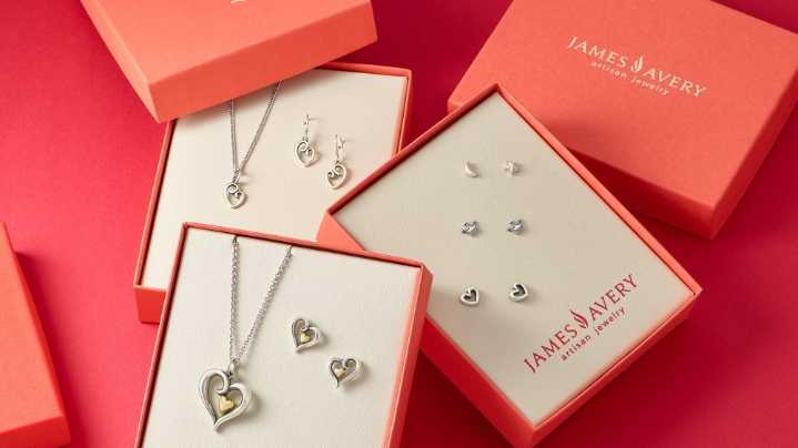James Avery officials celebrate December grand opening ...