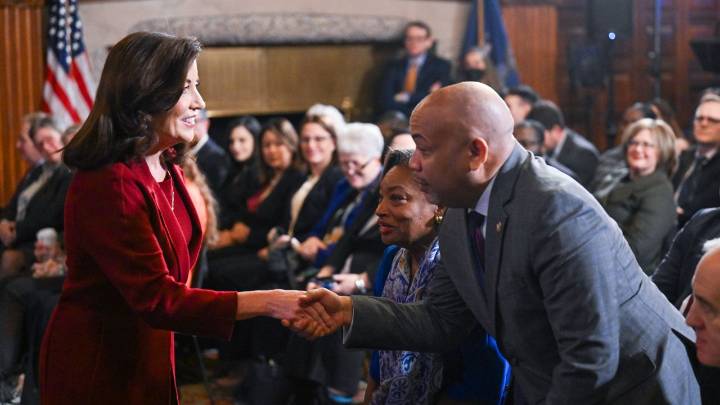 Paterson praises Heastie as Pataki praises Hochul