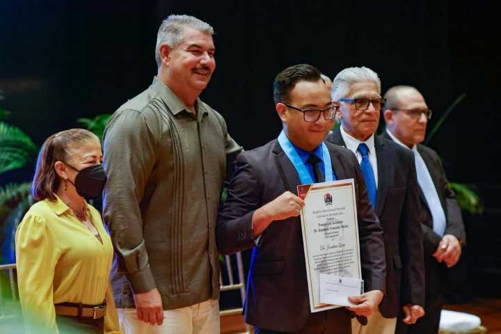 Gobernación del Zulia celebró la III Edición del Premio Regional a la Academia “Dr. Humberto Fernández Morán”