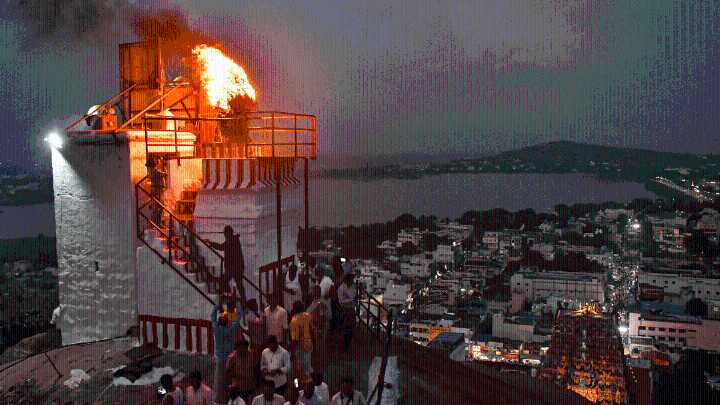 Karthigai Deepam row: What’s the controversy over lighting a lamp on a Madurai hilltop?