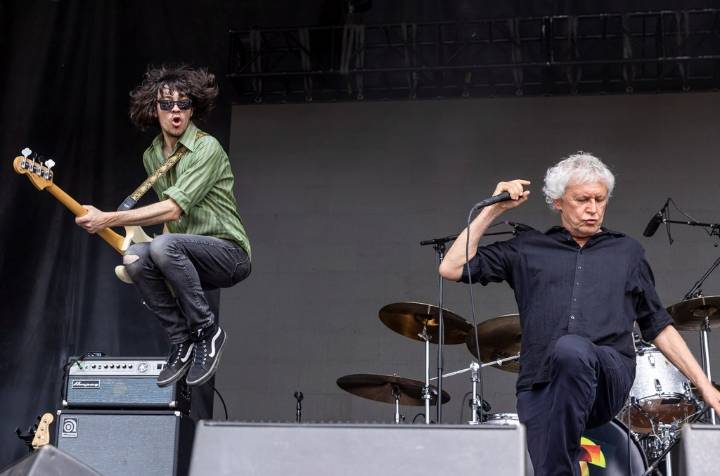 Publishing Briefs: Guided By Voices Legend Sides With Third Side