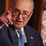 Schumer amenaza con impulsar resolución para frenar despliegue militar de Trump en el Caribe si continúa presión sobre Venezuela