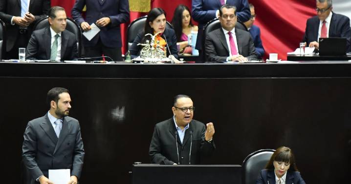 ¿Y lo solemne? Diputados de PAN y Morena se insultan en la última sesión del año