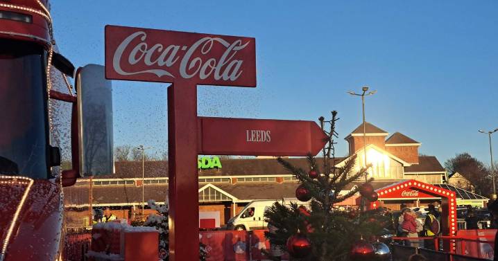 Coca-Cola Truck visits Leeds for Christmas in 10 fabulous pictures