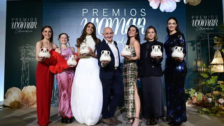 Talento, emoción y orgullo extremeño: así ha brillado la primera gala de los Premios WOMAN Extremadura