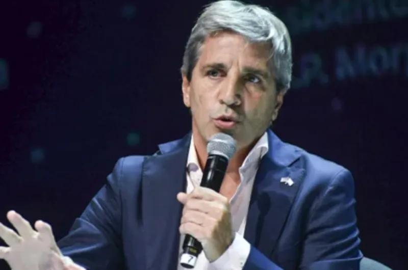 Caputo confirmó que "la Argentina vuelve al mercado de deuda"