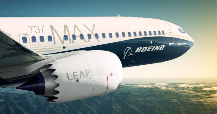 Un profesor de derecho de Filadelfia presentó una demanda de 40 mdd contra la empresa Boeing tras presuntamente inhalar humos tóxicos durante un vuelo que le provocaron graves problemas de salud