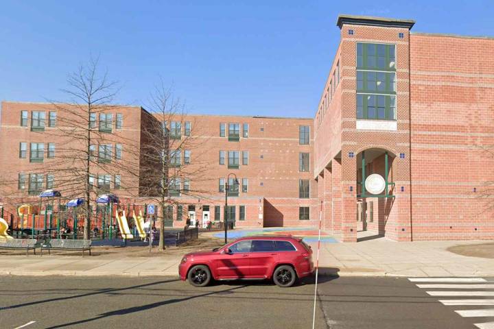 School Closed for 2 Days After Norovirus Outbreak