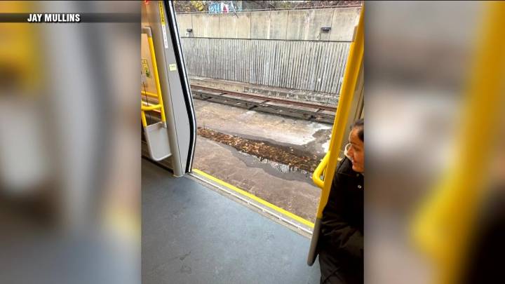 2 MBTA passengers plummet onto tracks when orange line train doors open before reaching platform