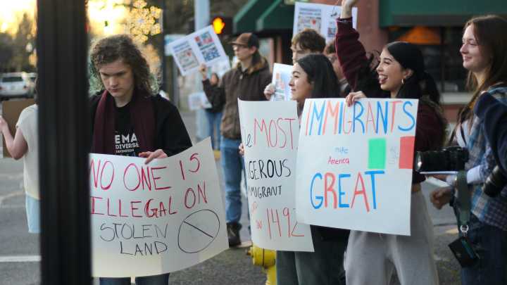 Springfield High School rallies for immigration rights