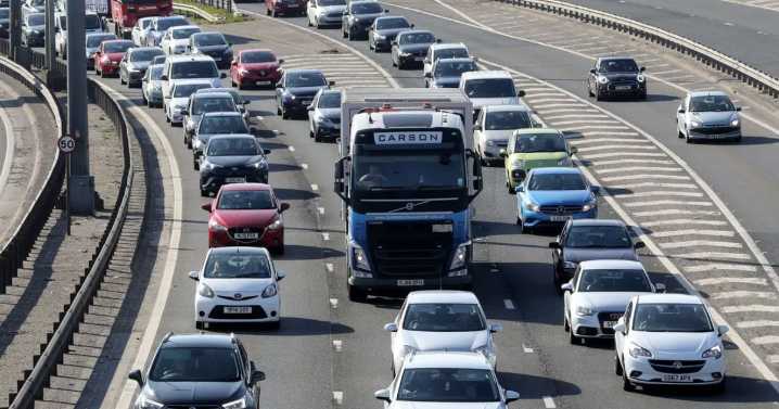 M8 drivers to be hit with 10-mile diversion over Christmas