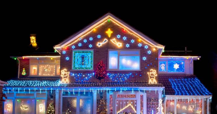 Exact cost Christmas decorations will add to your energy bill