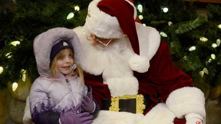 PHOTOS: Petoskey celebrates Holiday Open House